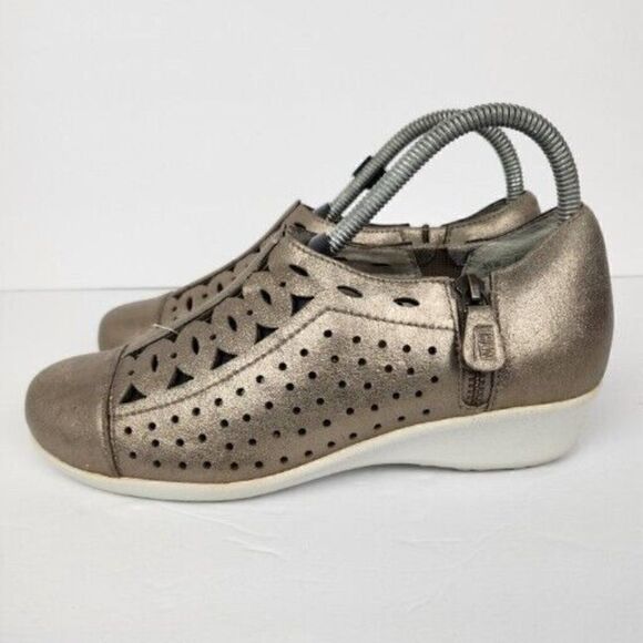 Drew Metro Casual Shoes Slip On Metallic Champagne Gold Leather Womens 6.5W Wide - Picture 5 of 8